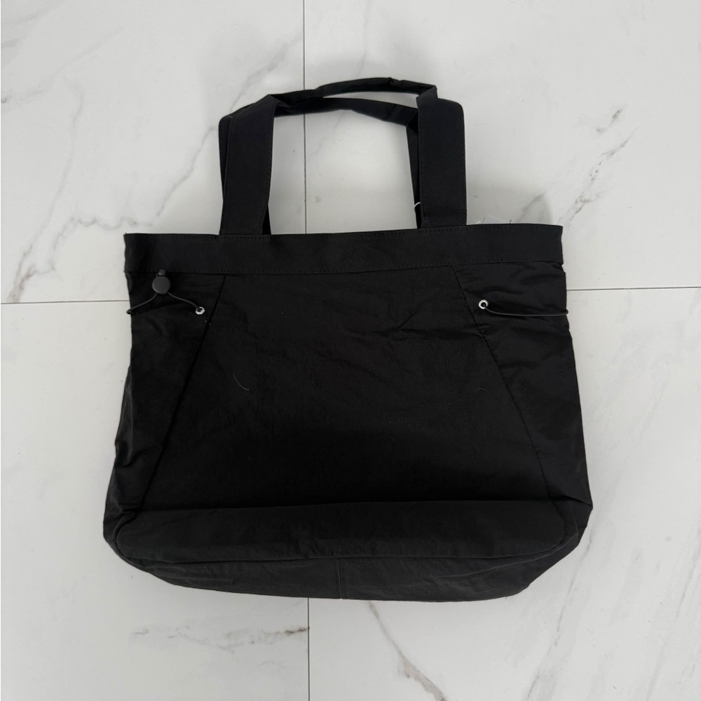 Lululemon Tote Bag 18L - Picture 4 of 4